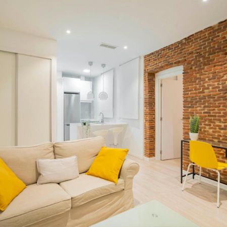 2 Bedroom Flat In La Latina-Carn Мадрид Экстерьер фото